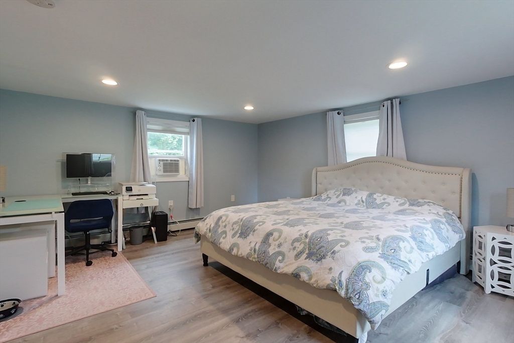 Bedroom, Home Office, Interior, Recessed Lighting, Wood Texture Flooring