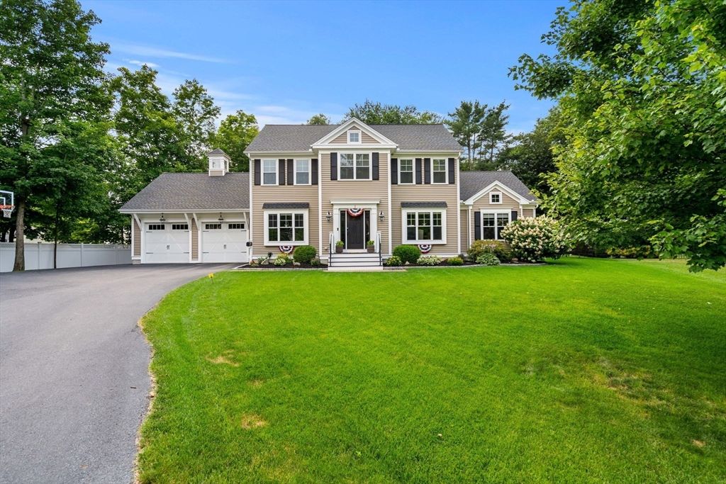 Attached, Backyard, Exterior, Facade, Georgian
