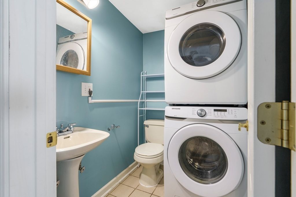 Bathroom, Interior, Utility Closets, Washer
