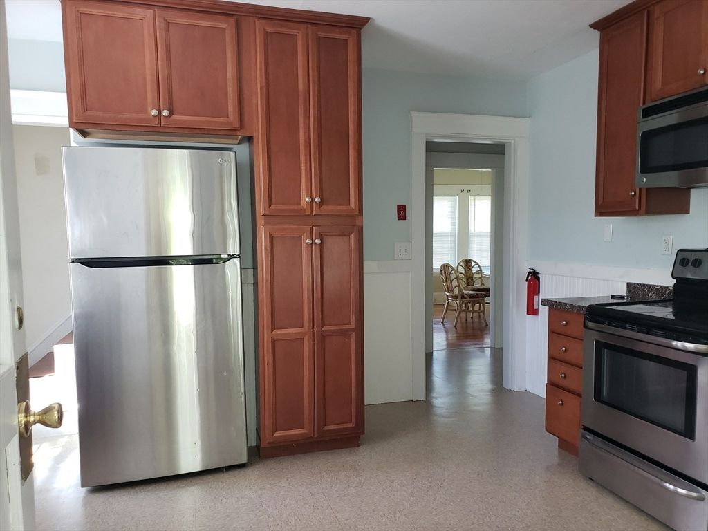 Dining room, Interior, Kitchen, Stainless Steel Appliances