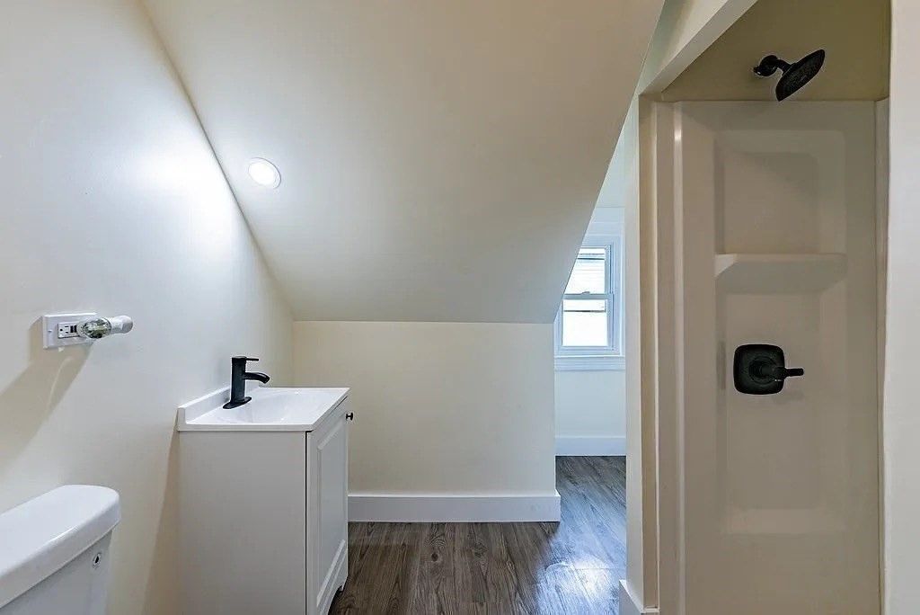 Bathroom, Interior, Recessed Lighting, Wood Texture Flooring