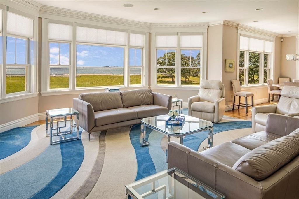 Interior, Living room, Recessed Lighting, Water