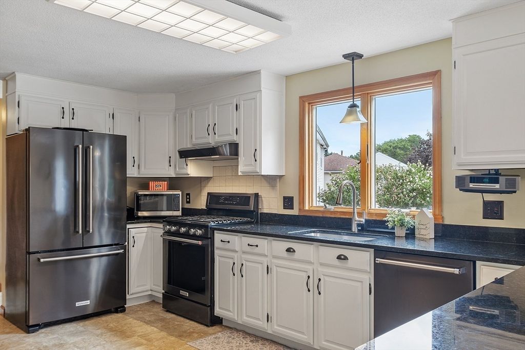 Interior, Kitchen, Pendant Lights