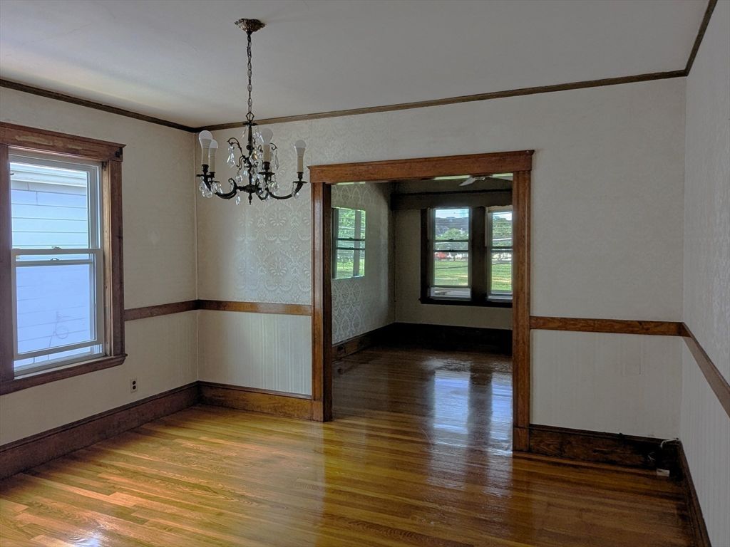 Chandelier, Empty room, Interior, Wood Texture Flooring