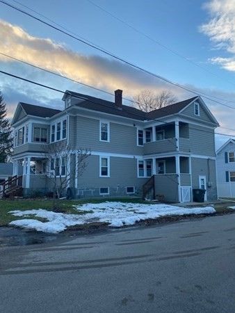 Exterior, Facade, Queen Anne Victorian