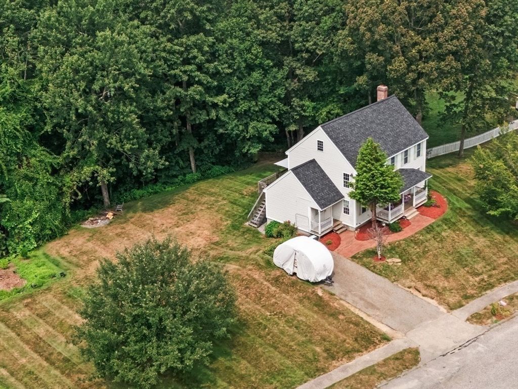 Exterior, Drone