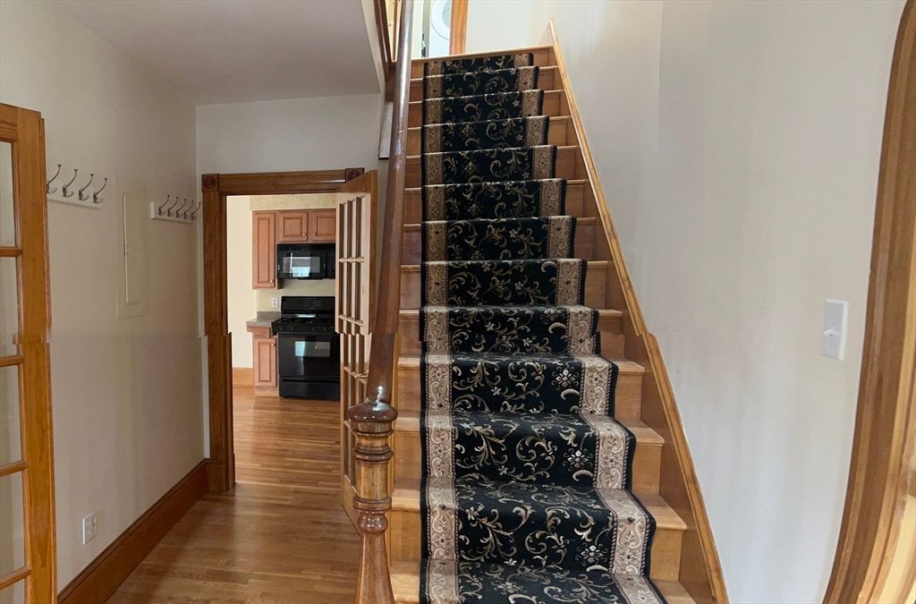 Interior, Wine Storage, Wood Texture Flooring