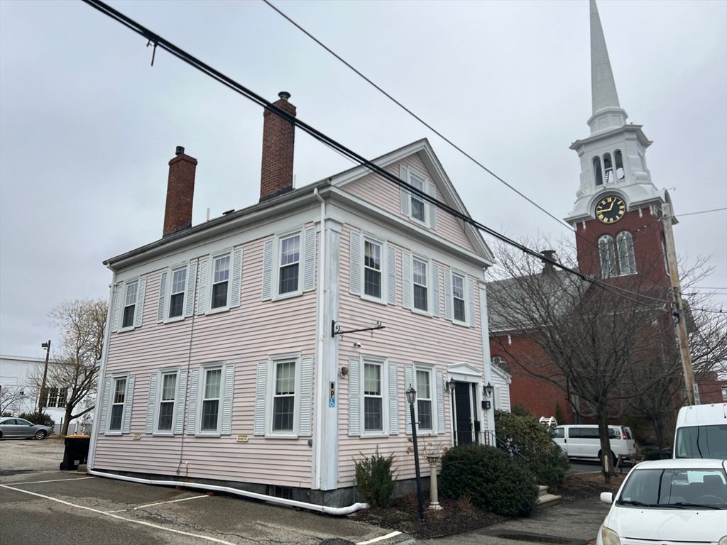 Exterior, Facade, Georgian