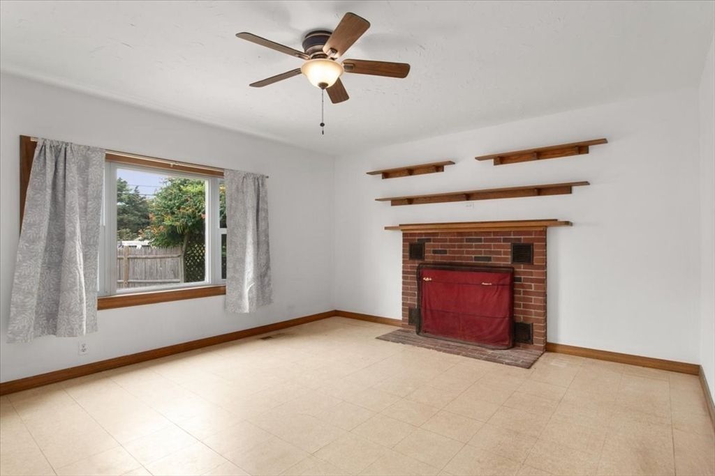 Fireplace, Interior