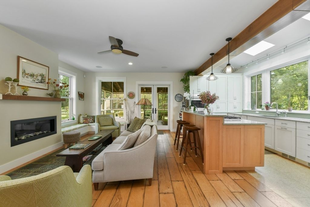Fireplace, Interior, Kitchen, Living room, Pendant Lights, Recessed Lighting, Wood Texture Flooring