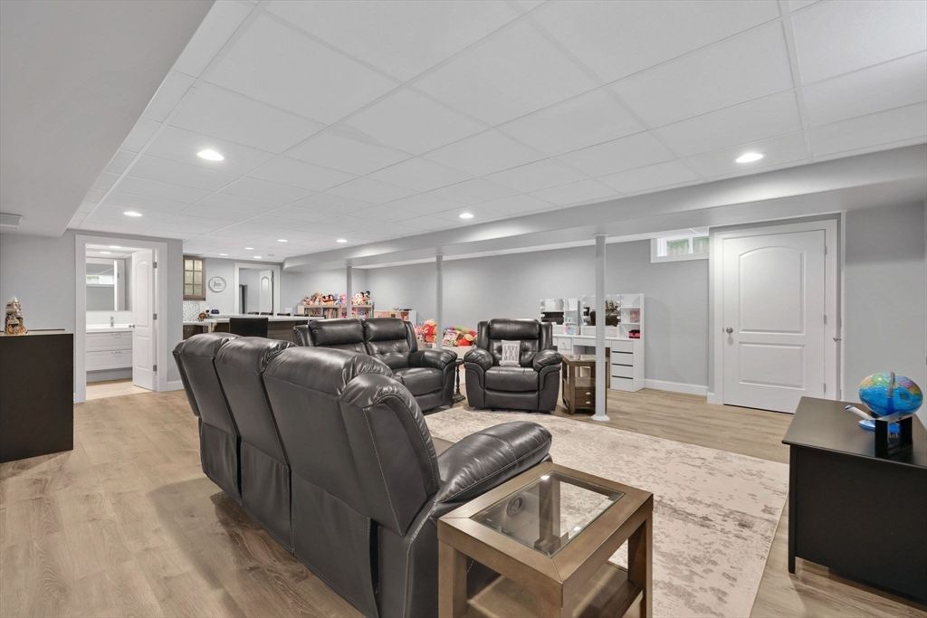 Home Theatre Room, Interior, Living room, Recessed Lighting, Theatre Room, Wood Texture Flooring