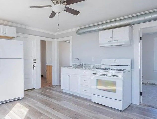 Interior, Kitchen, Wood Texture Flooring