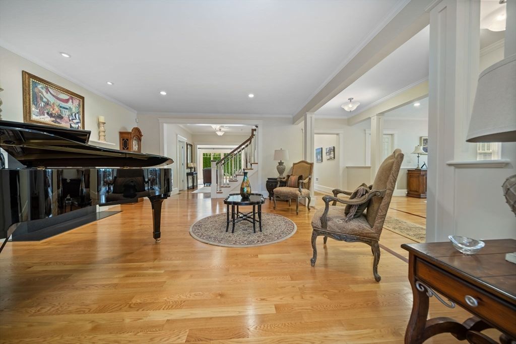 Interior, Living room, Piano, Recessed Lighting, Wood Texture Flooring
