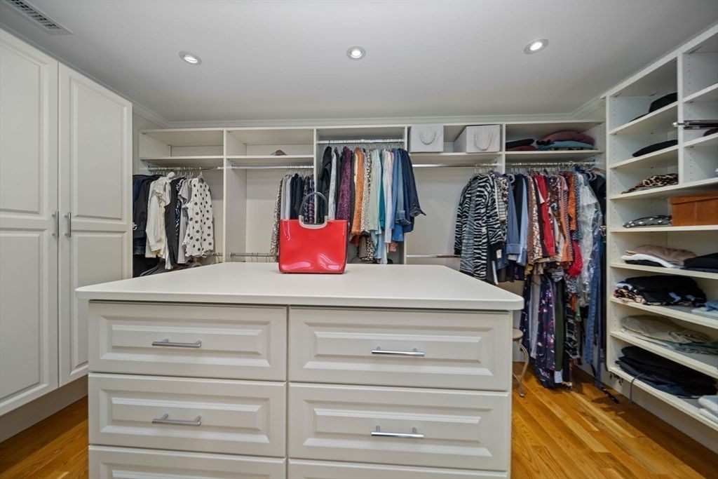 Interior, Recessed Lighting, Walk-in Closets, Wood Texture Flooring