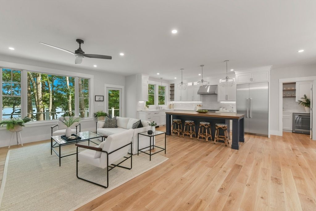 Interior, Kitchen, Living room, Pendant Lights, Recessed Lighting, Stainless Steel Appliances, Wood Texture Flooring