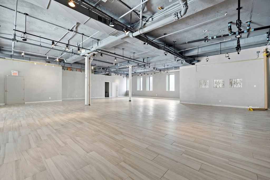 Garage, Interior, Wood Texture Flooring