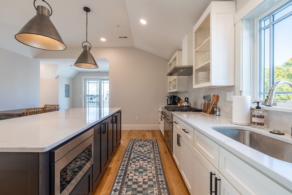 Interior, Kitchen, Pendant Lights, Recessed Lighting, Wood Texture Flooring