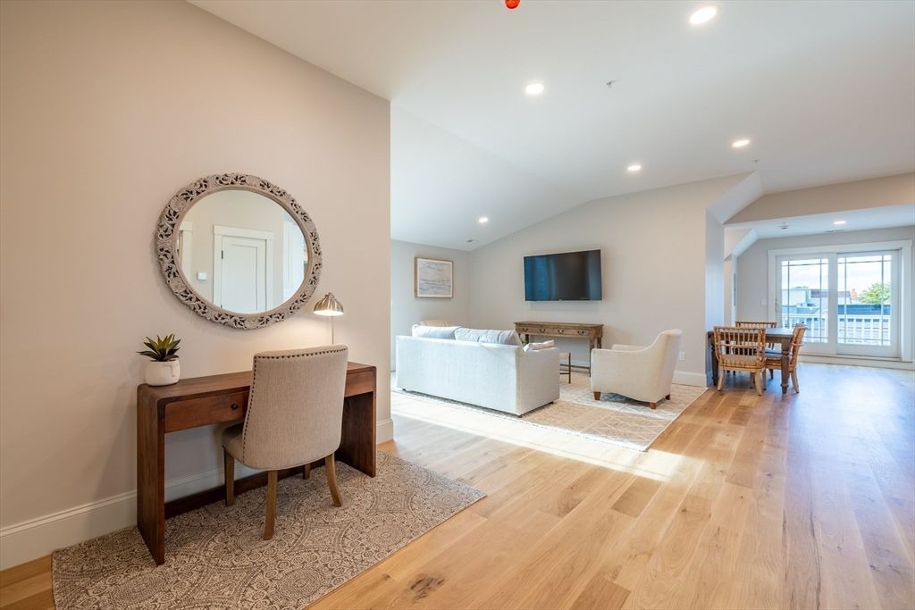 Home Office, Interior, Living room, Recessed Lighting, Wood Texture Flooring
