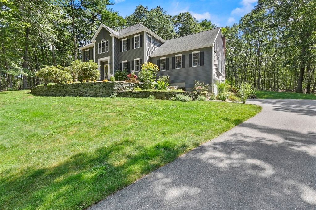 Backyard, Exterior, Facade, Georgian