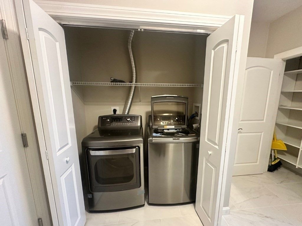 Interior, Marble, Utility Closets, Washer