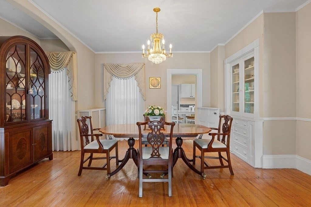 Chandelier, Dining room, Interior, Wood Texture Flooring