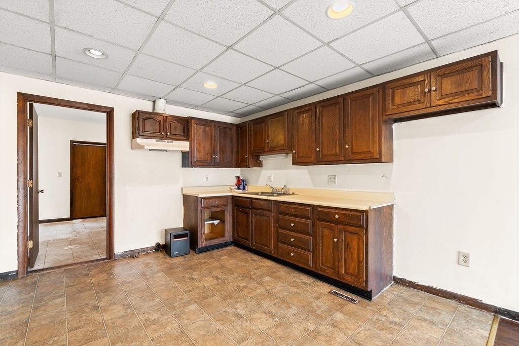 Interior, Kitchen, Recessed Lighting