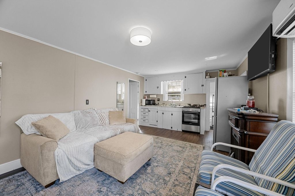 Interior, Kitchen, Living room, Stainless Steel Appliances, Wood Texture Flooring