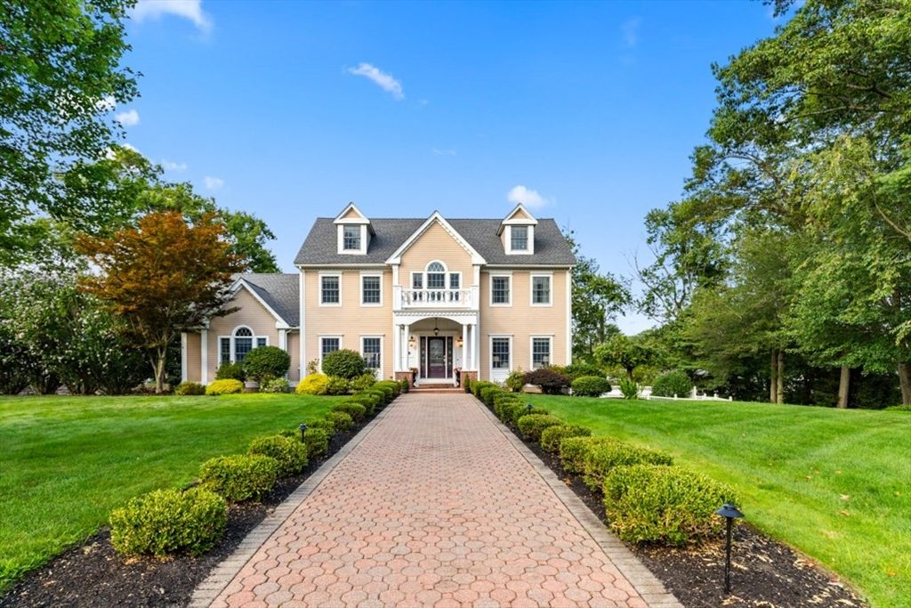 Backyard, Exterior, Facade, French Provincial