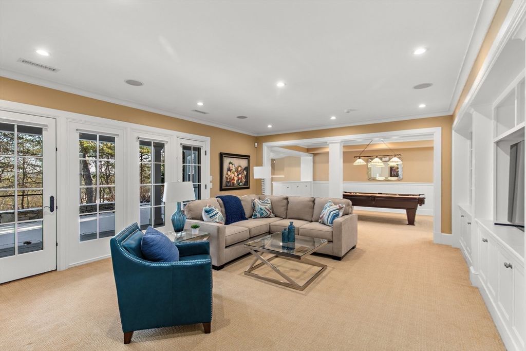 Billiard Table, Game Room, Interior, Living room, Pendant Lights, Recessed Lighting