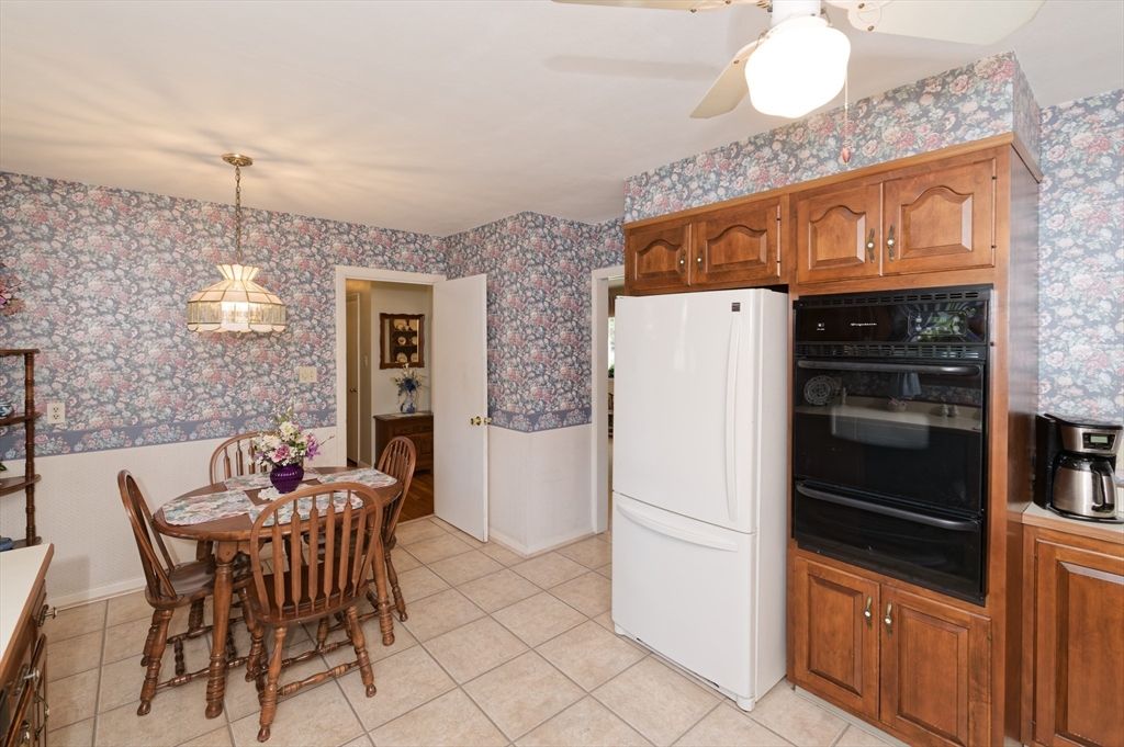 Dining room, Interior, Kitchen, Pendant Lights