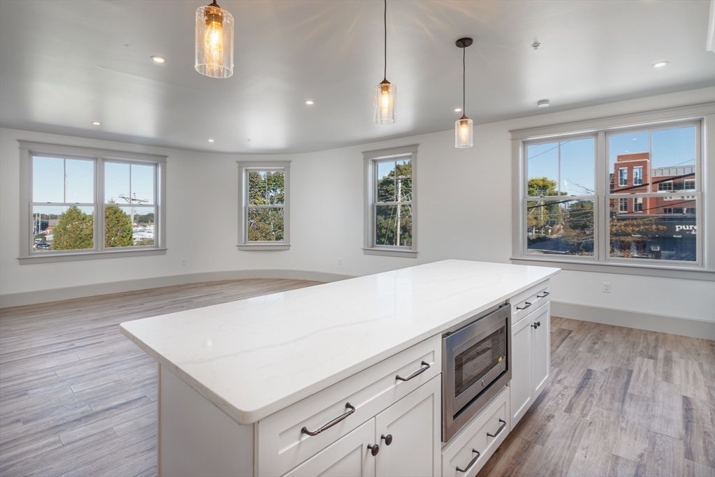 Interior, Kitchen, Pendant Lights, Recessed Lighting, Wood Texture Flooring