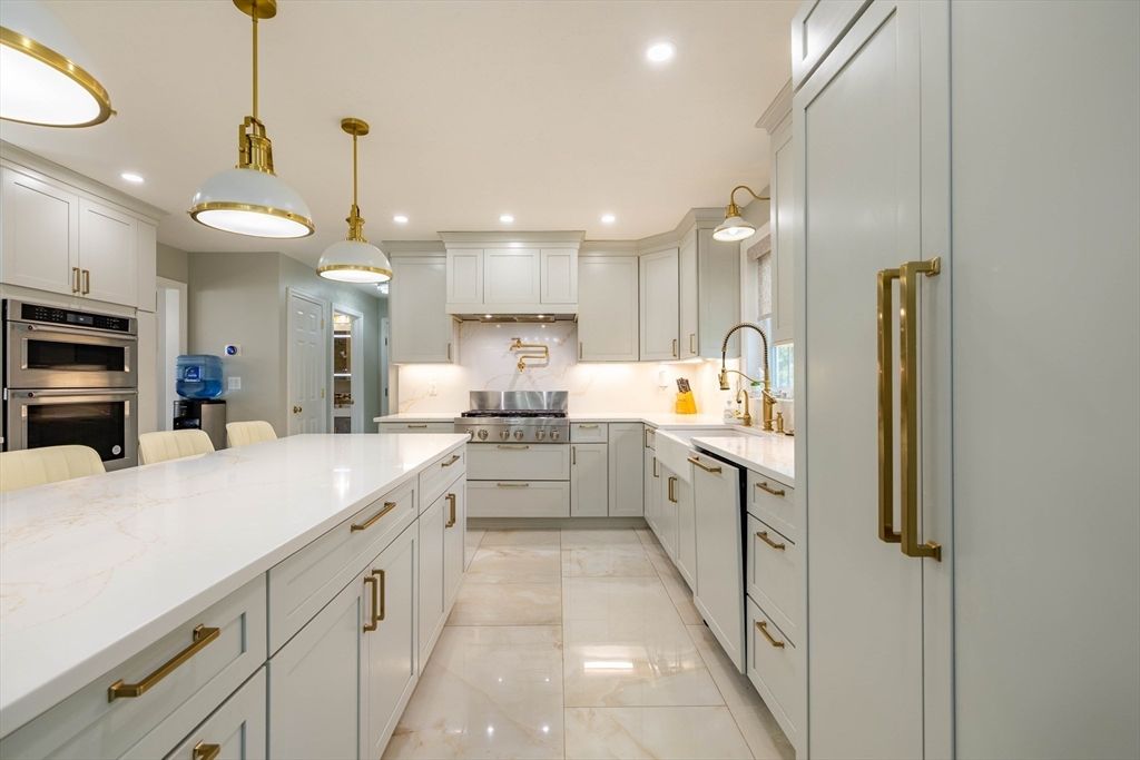 Interior, Kitchen, Pendant Lights, Recessed Lighting, Stainless Steel Appliances