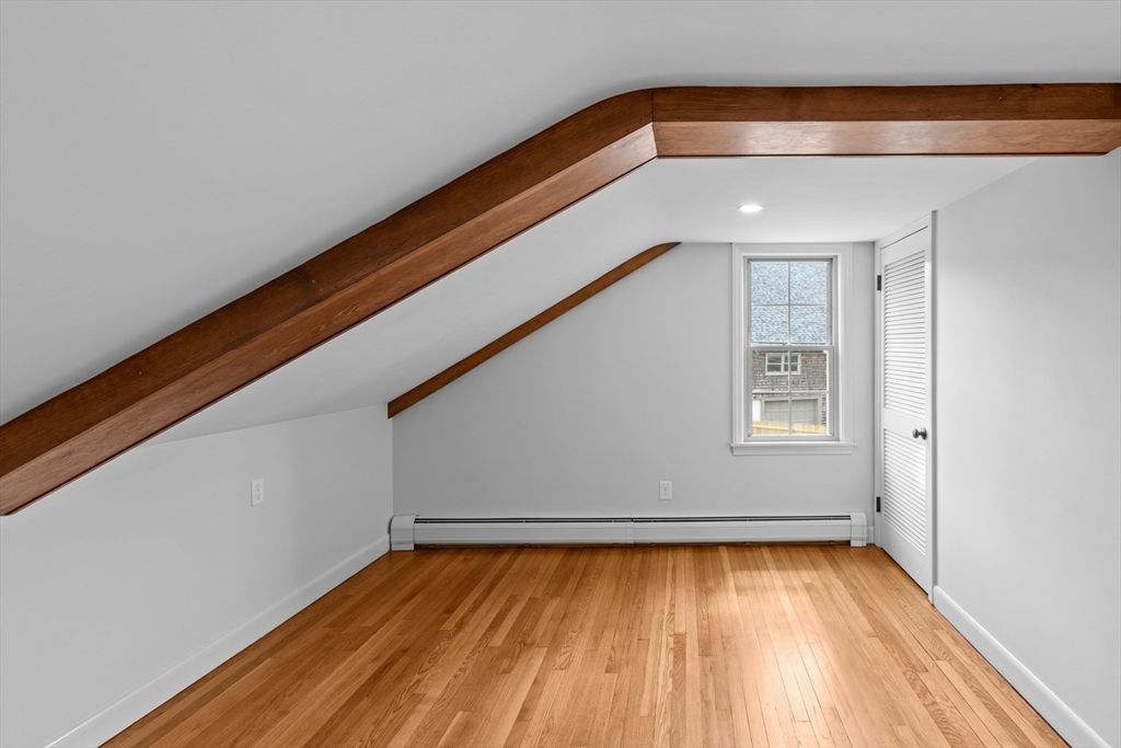 Empty room, Interior, Recessed Lighting, Wooden Beams, Wood Texture Flooring