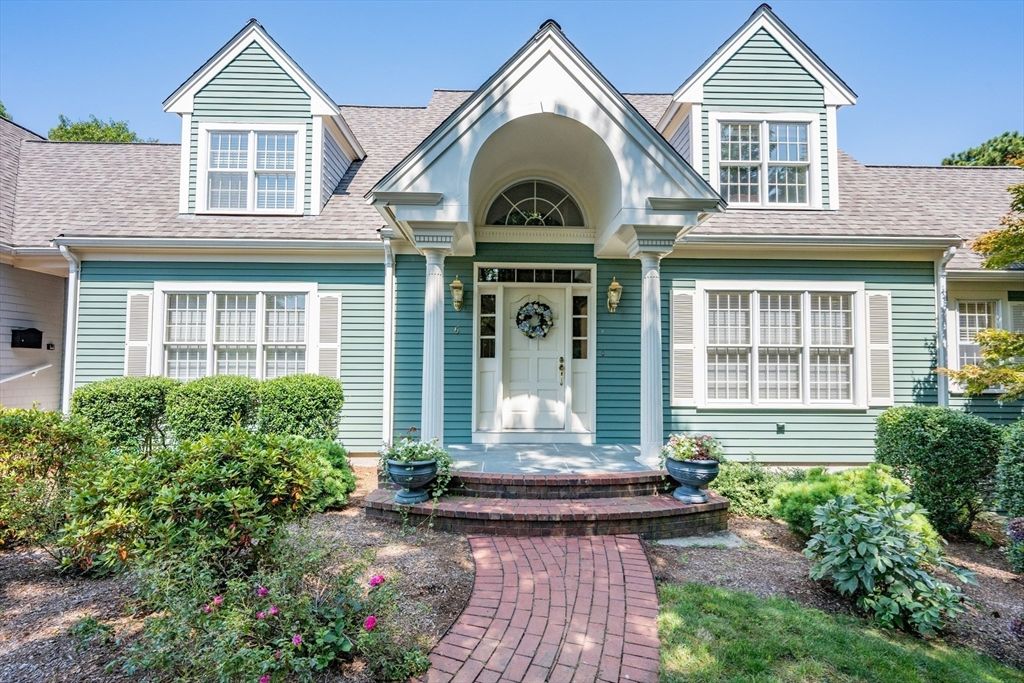 Exterior, Facade, Cape Cod