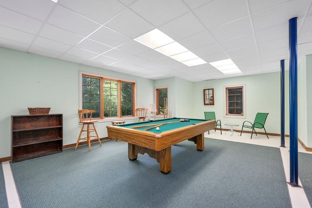 Billiard Table, Game Room, Interior