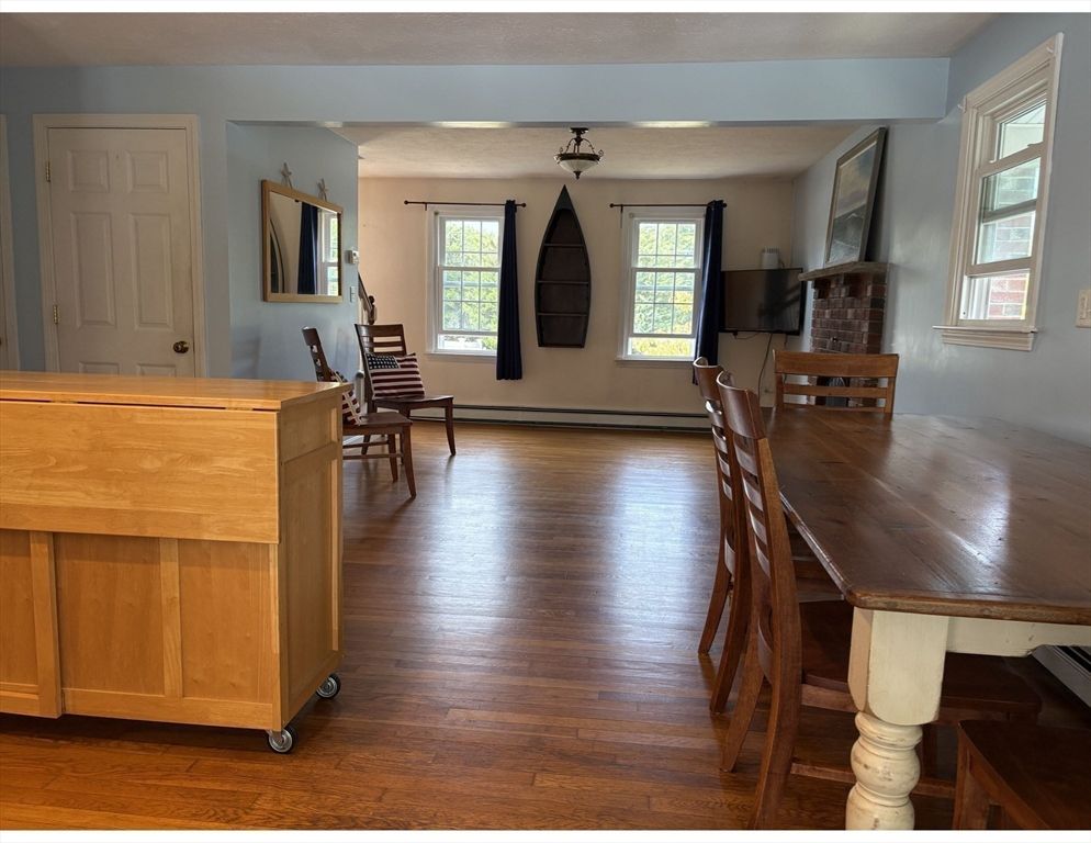 Dining room, Interior, Wood Texture Flooring