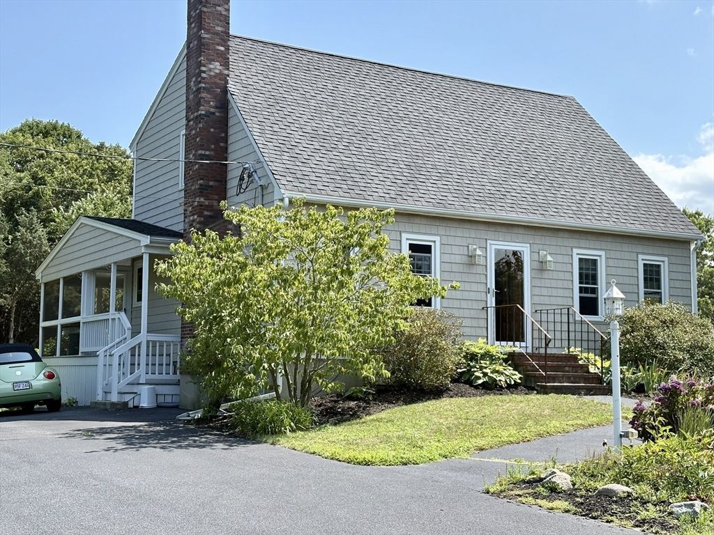 Exterior, Facade, Cape Cod