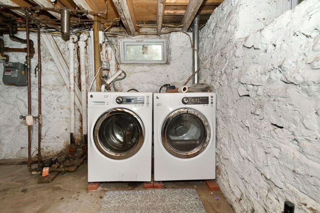 Interior, Stone Walls, Washer