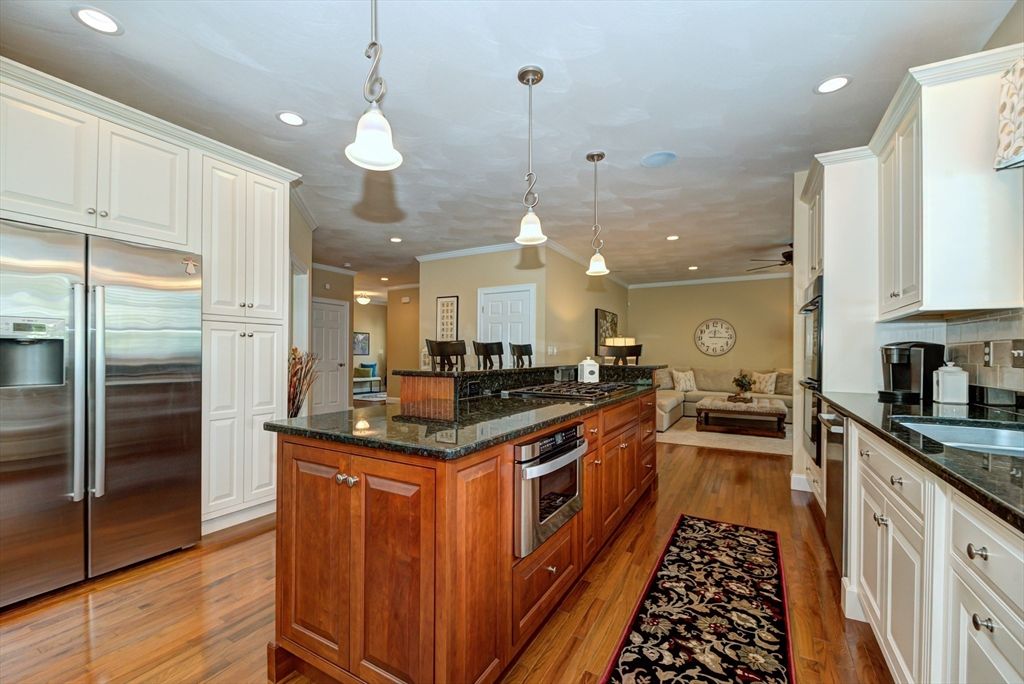 Interior, Kitchen, Living room, Pendant Lights, Recessed Lighting, Stainless Steel Appliances, Wood Texture Flooring