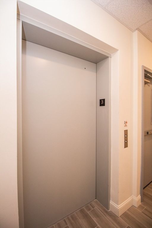 Elevator, Interior, Wood Texture Flooring