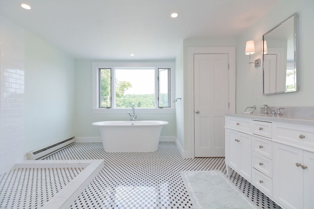 Bathroom, Dual Sink Vanities, Free Standing Baths, Interior, Recessed Lighting