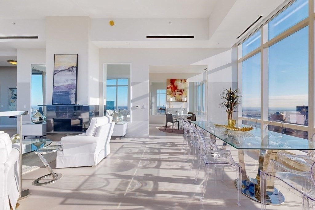 Dining room, Interior, Living room, Recessed Lighting, Water
