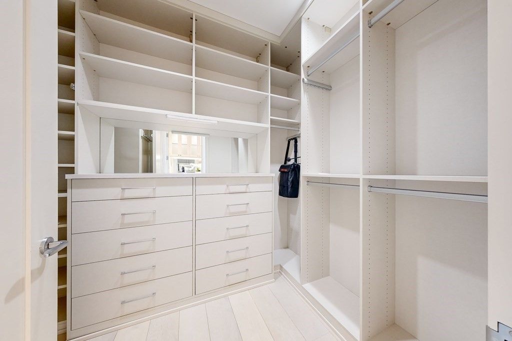 Interior, Walk-in Closets, Wood Texture Flooring