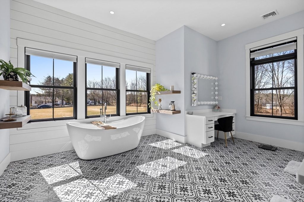 Bathroom, Free Standing Baths, Interior, Recessed Lighting