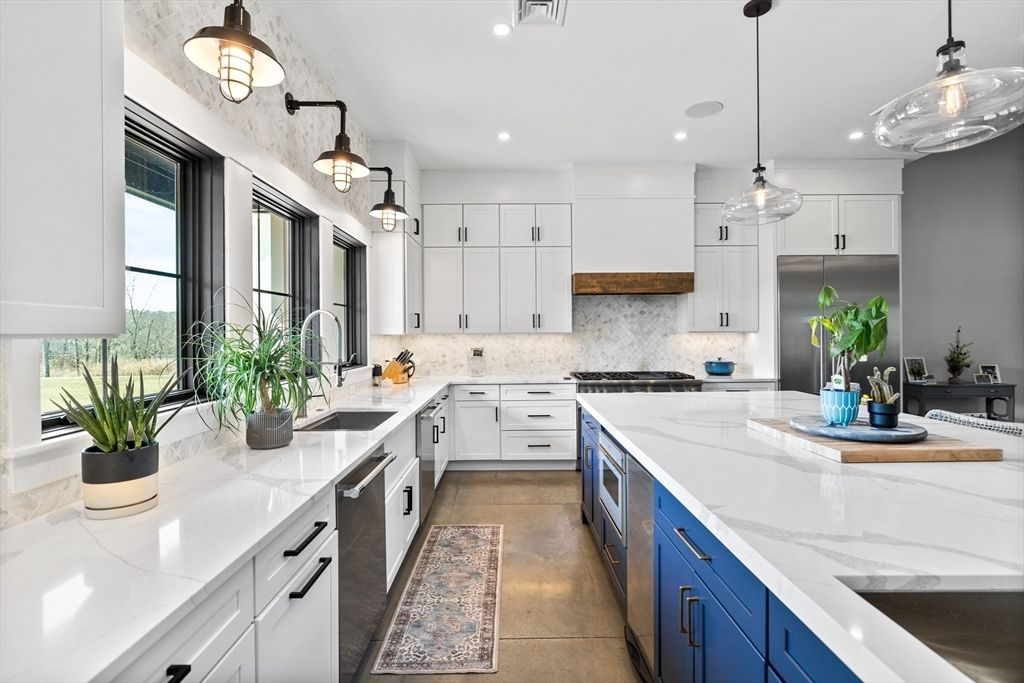 Interior, Kitchen, Pendant Lights, Recessed Lighting, Stainless Steel Appliances