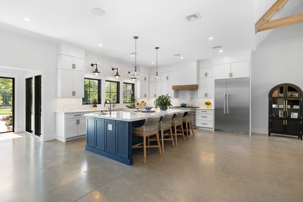 Interior, Kitchen, Pendant Lights, Recessed Lighting, Stainless Steel Appliances