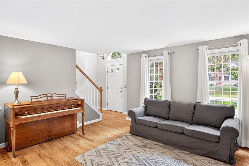 Interior, Piano, Wood Texture Flooring