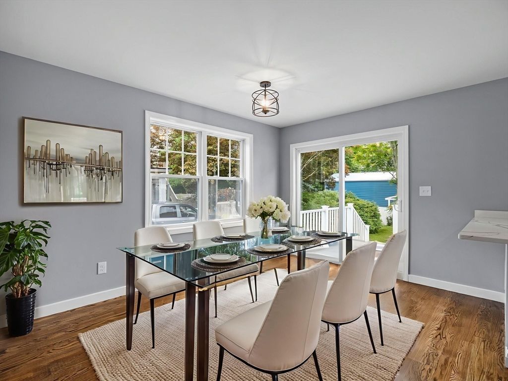 Dining room, Interior, Water, Wood Texture Flooring