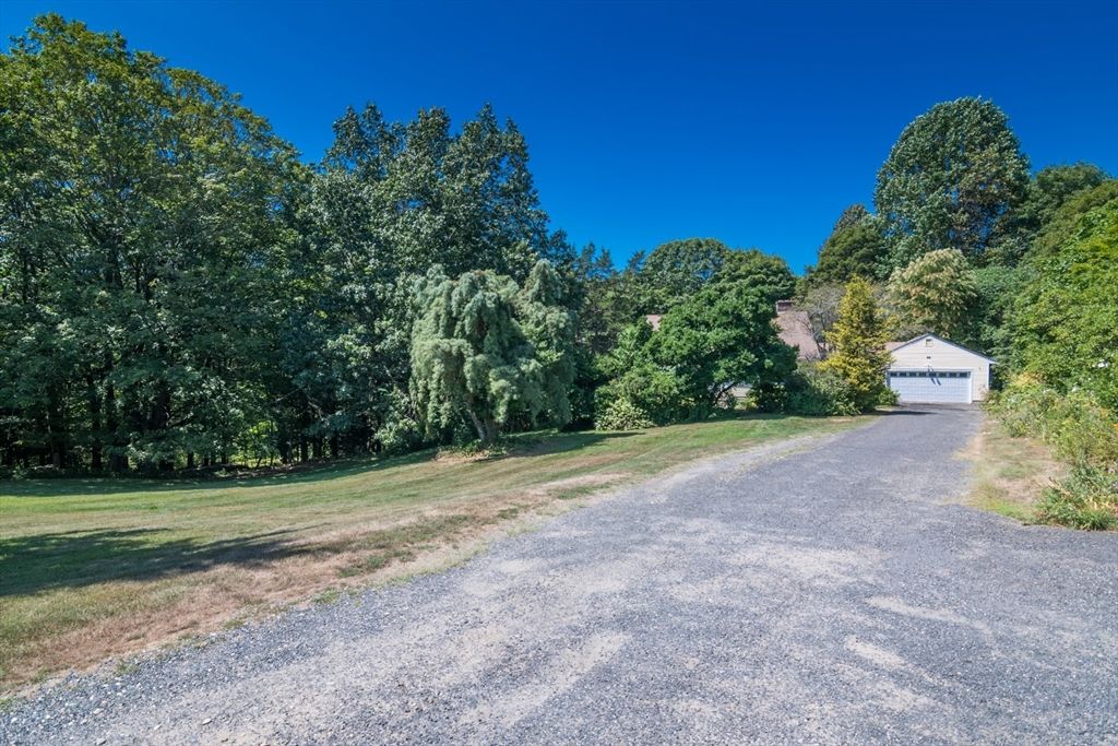 Backyard, Detached Garage, Exterior