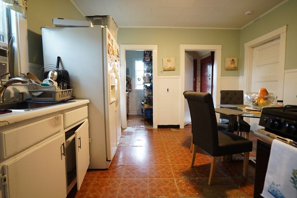 Dining room, Interior, Kitchen